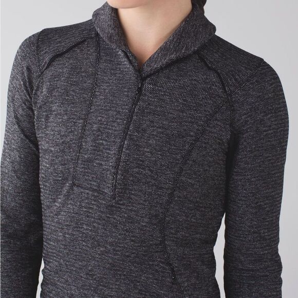lululemon athletica Think Fast Pullover in Mini Check Pique Heathered Black | 2 - Picture 7 of 8